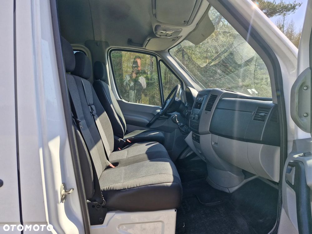 Mercedes-Benz SPRINTER - 16