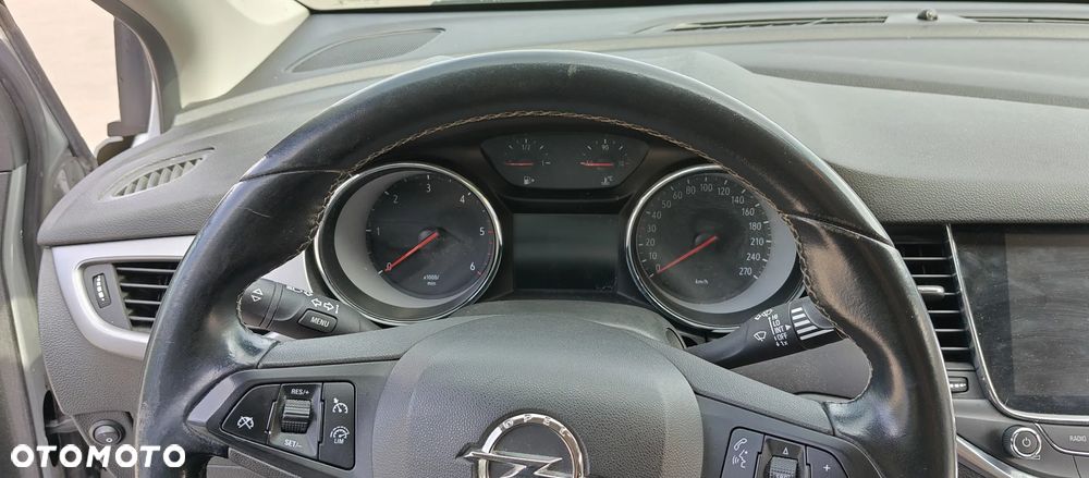Opel Astra 1.6 CDTI Enjoy - 11