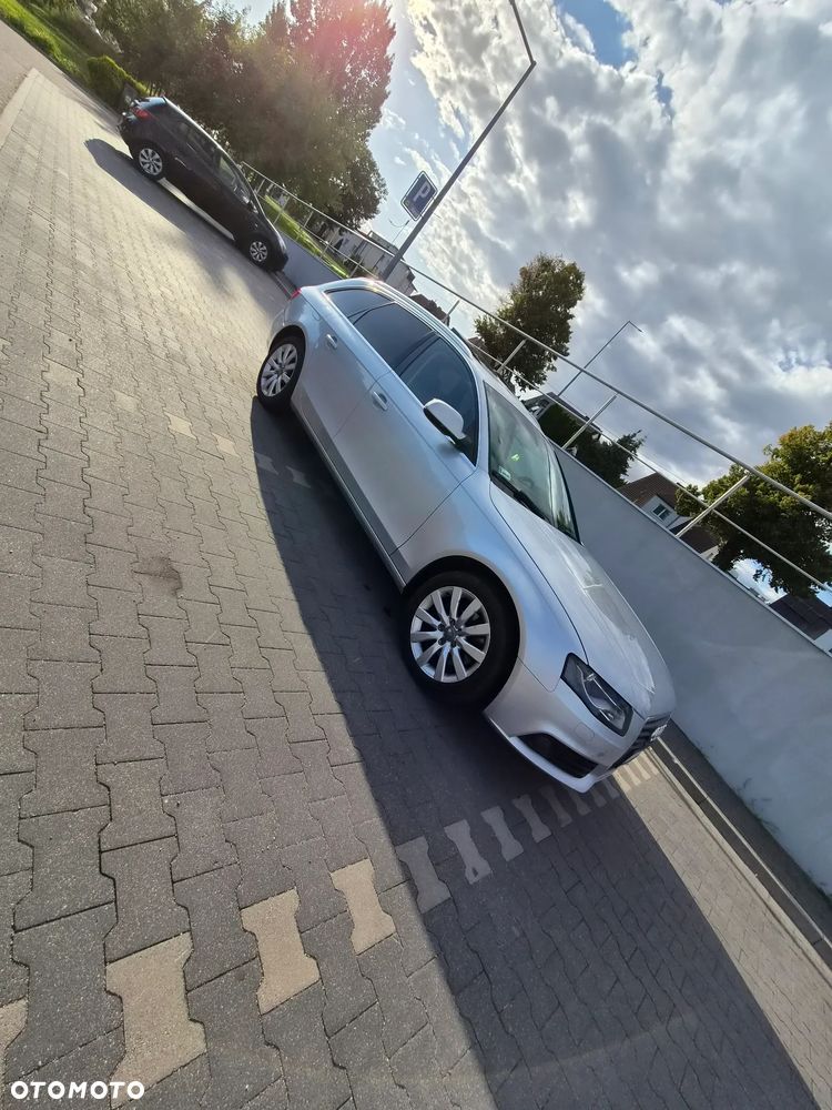 Audi A4 Avant 2.0 TDI DPF Ambiente - 2