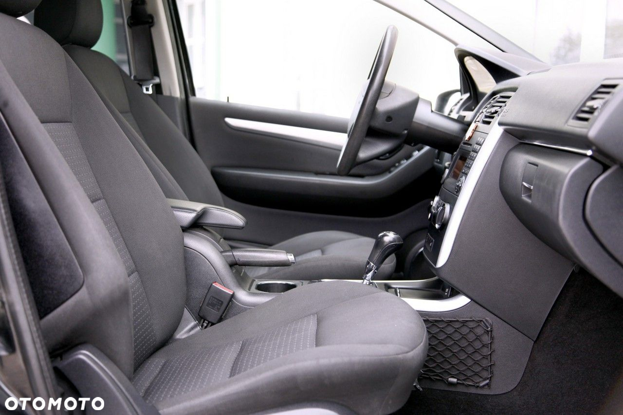 Mercedes-Benz Klasa B 180 CDI Autotronic Special Edition - 12