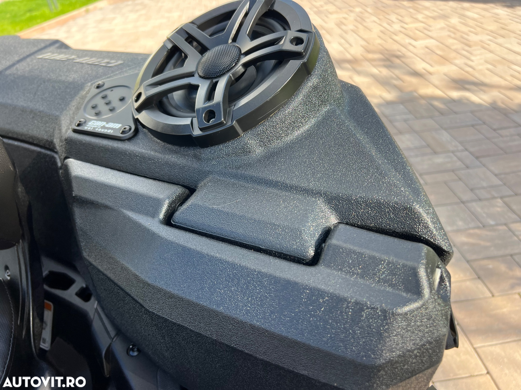 Can-Am Outlander Max - 23