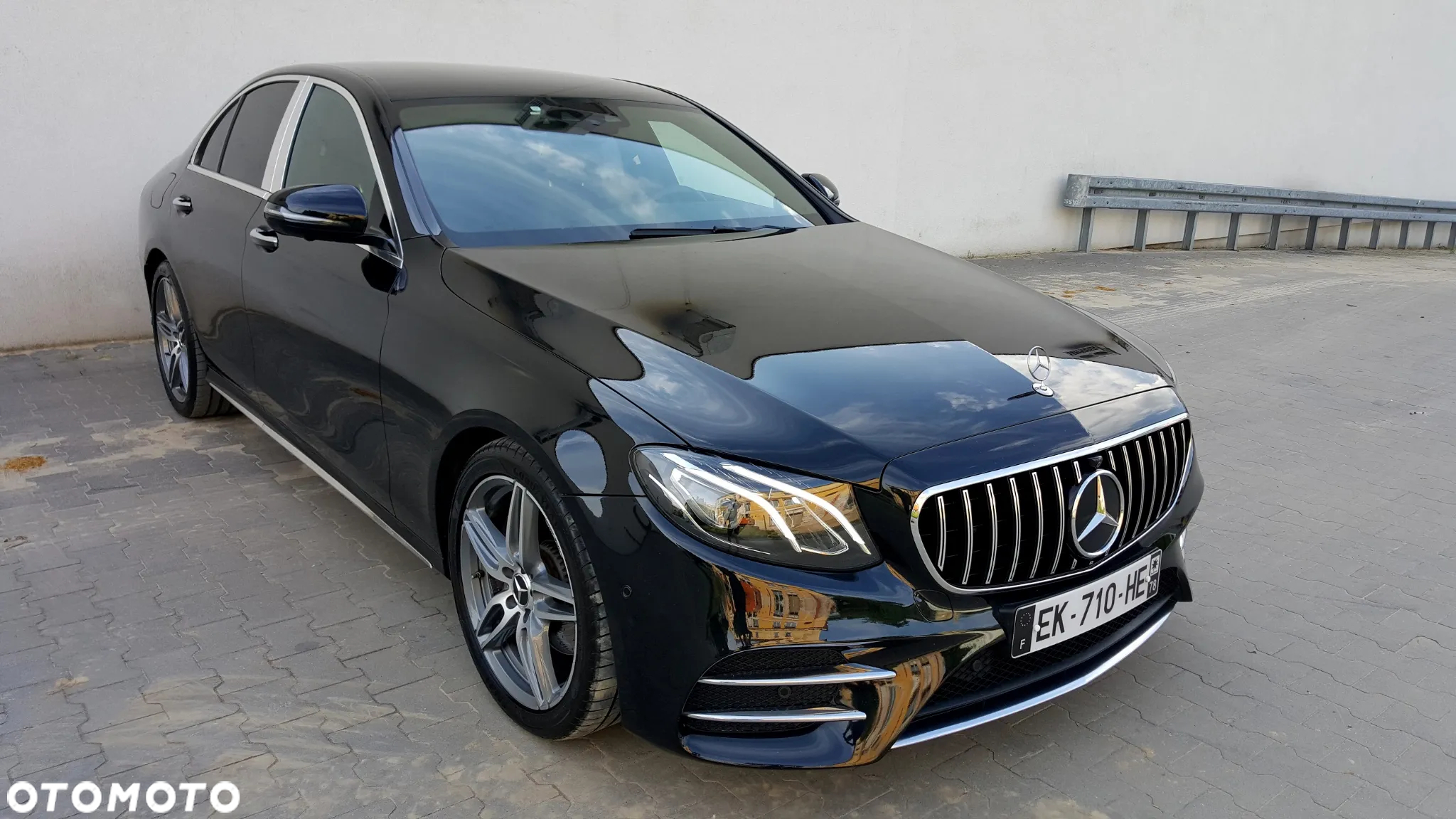 Mercedes-Benz Klasa E 220 d 9G-TRONIC AMG Line - 7