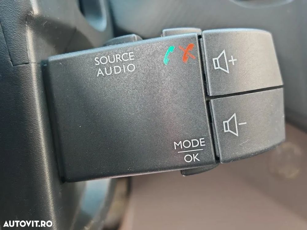 Renault Captur (ENERGY) TCe 90 BOSE EDITION - 22