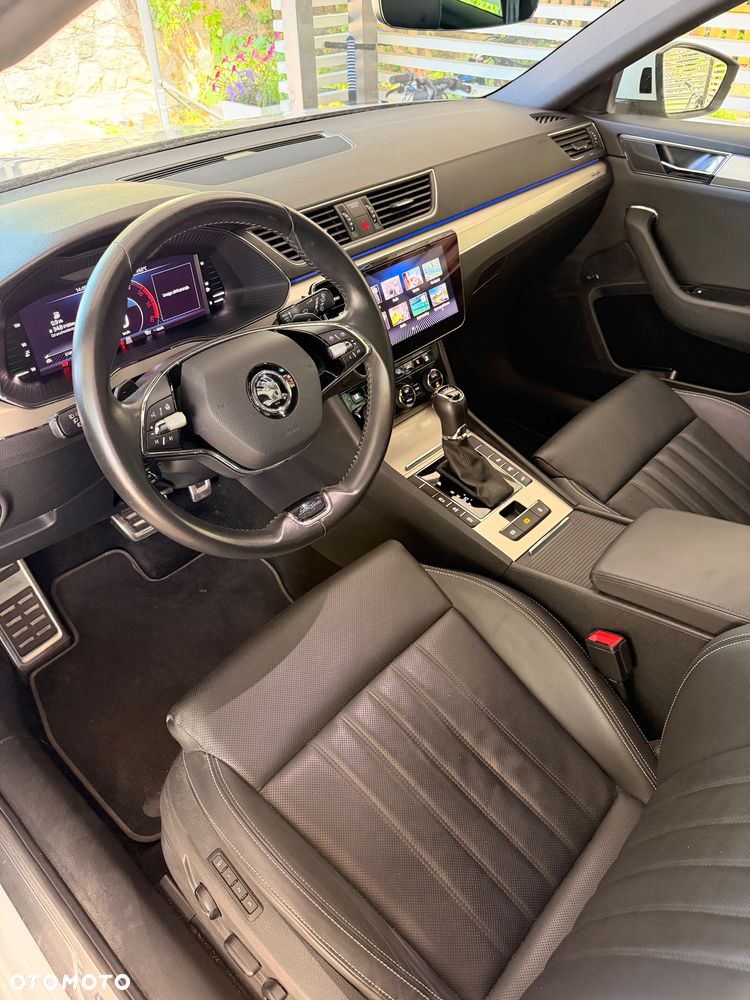 Skoda Superb 2.0 TDI SCR 4x4 L&K DSG - 13