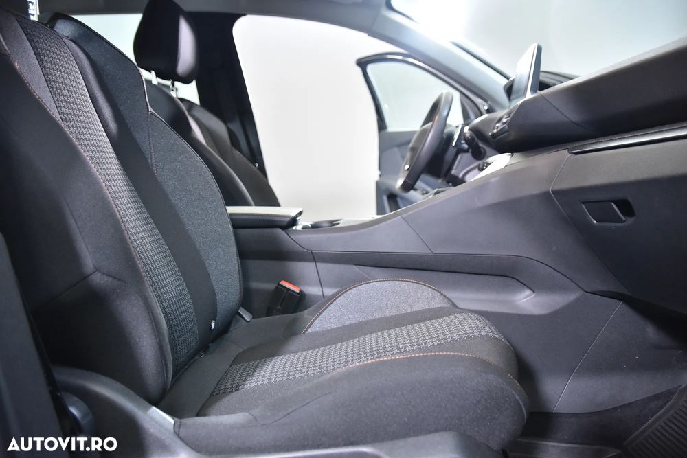 Peugeot 3008 - 11