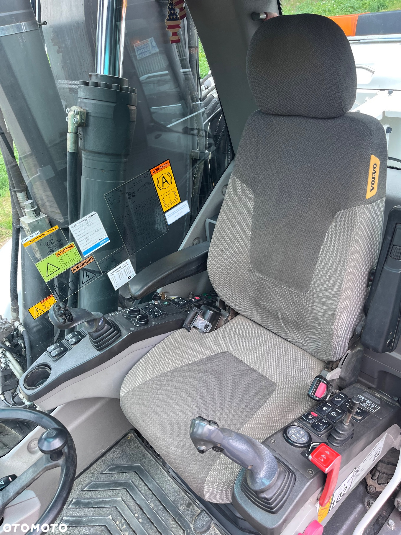 Volvo EW180C - 18