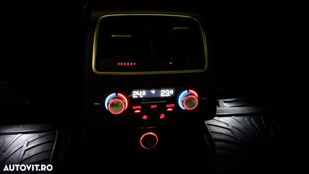 Audi A6 Avant 2.0 TDI Ultra S tronic - 13