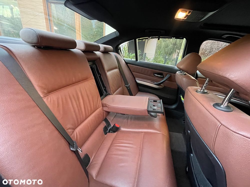 BMW Seria 3 320i - 10