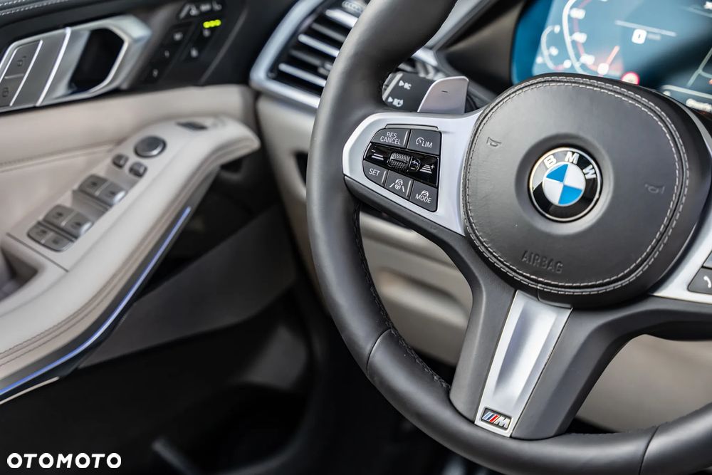 BMW X7 M50i sport - 21