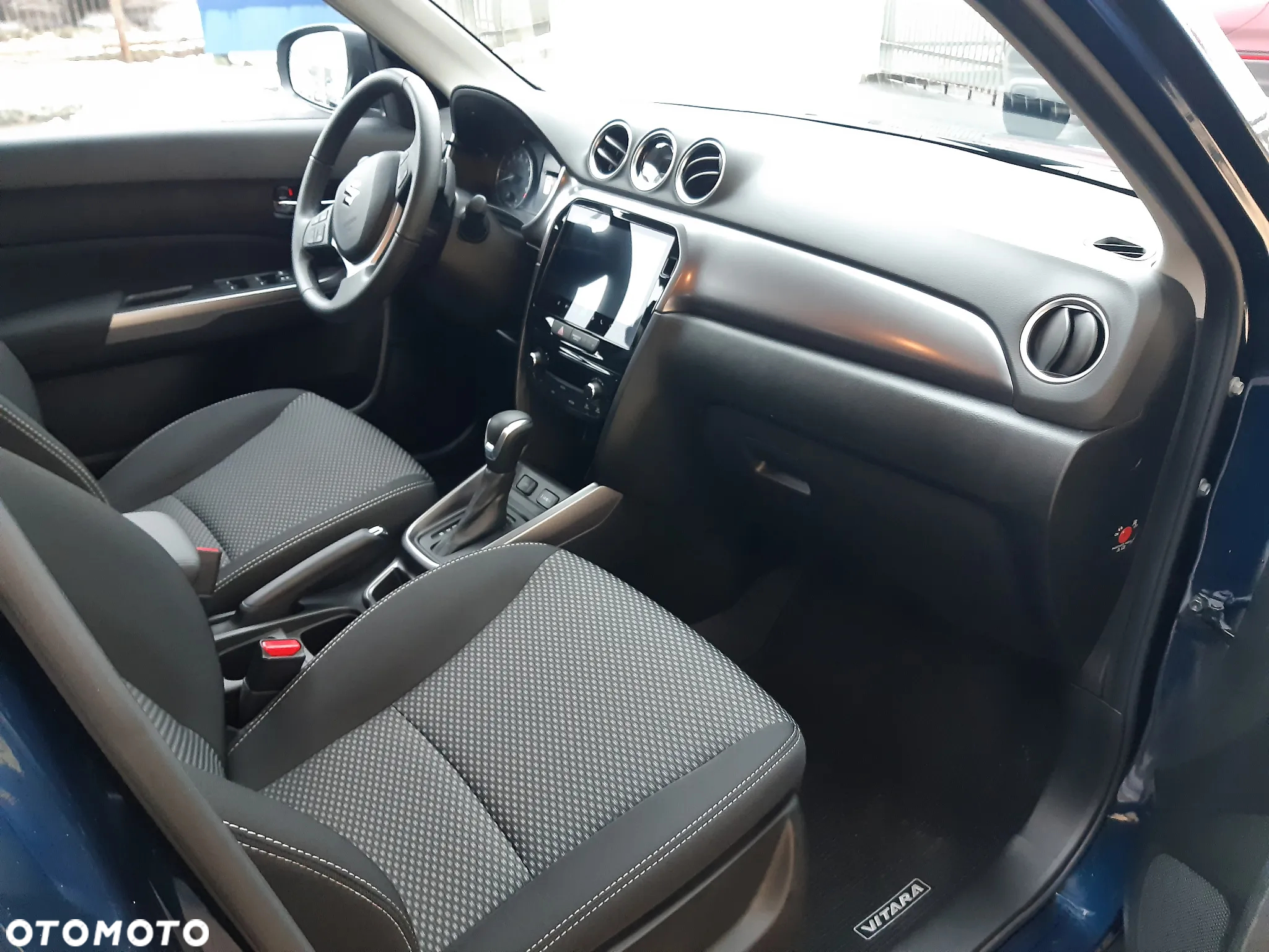 Suzuki Vitara 1.5 DualJet Hybrid Premium Plus 2WD AGS - 11