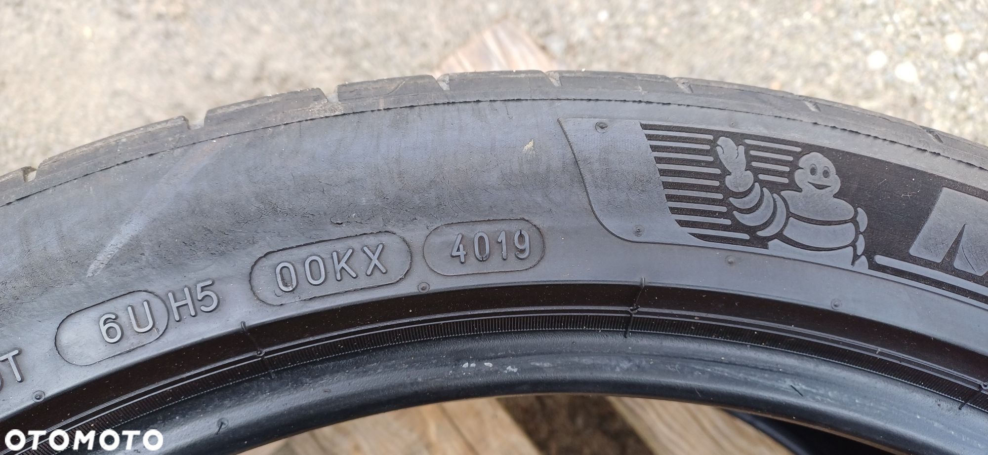 235/40R20 96Y MICHELIN , dwie opony letnie. - 2