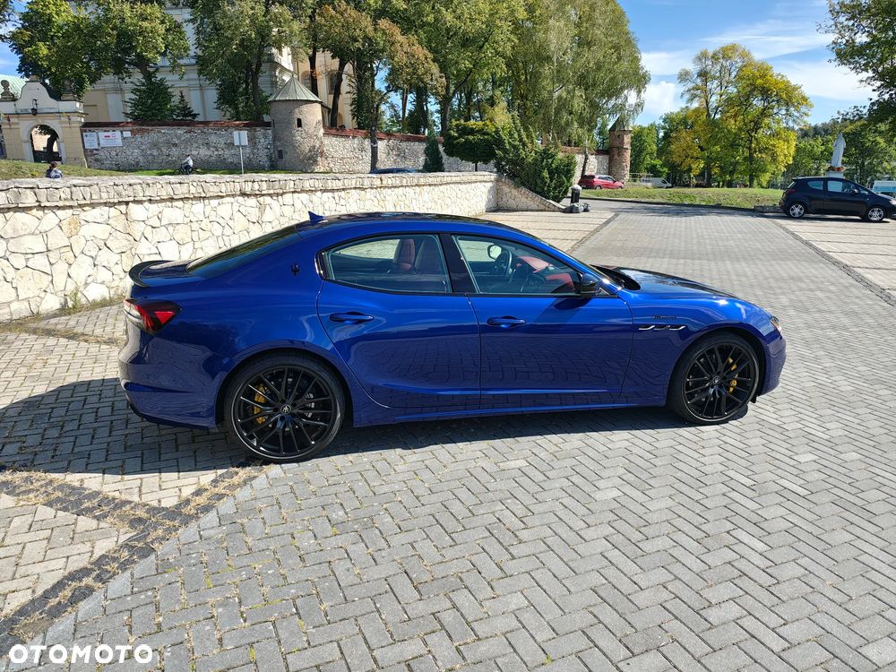 Maserati Ghibli Modena S Q4 - 9