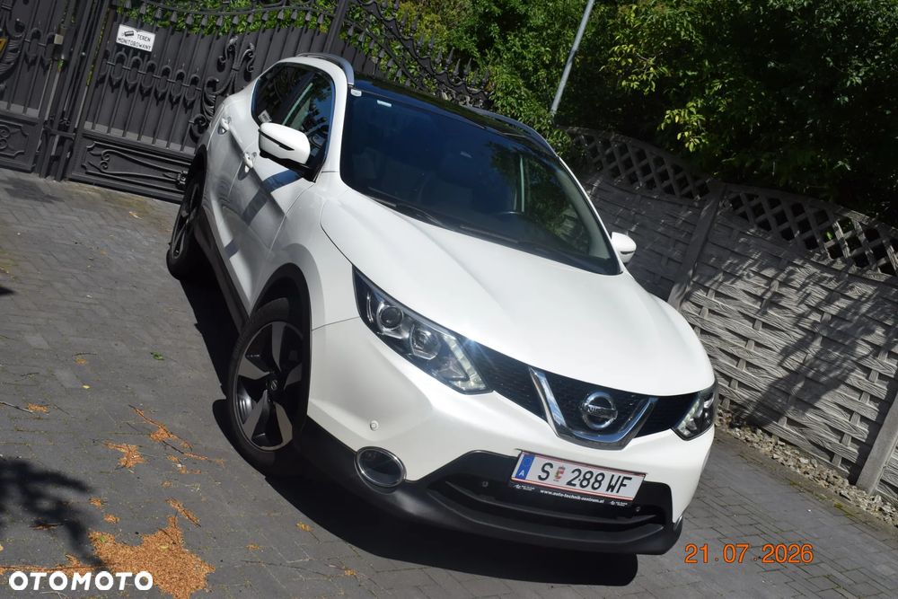 Nissan Qashqai 1.6 DCi Xtronic N-Connecta - 1