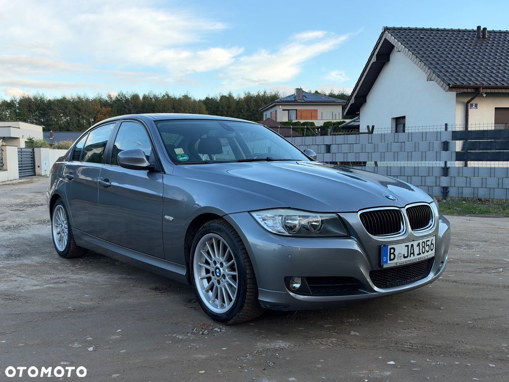 BMW 318I