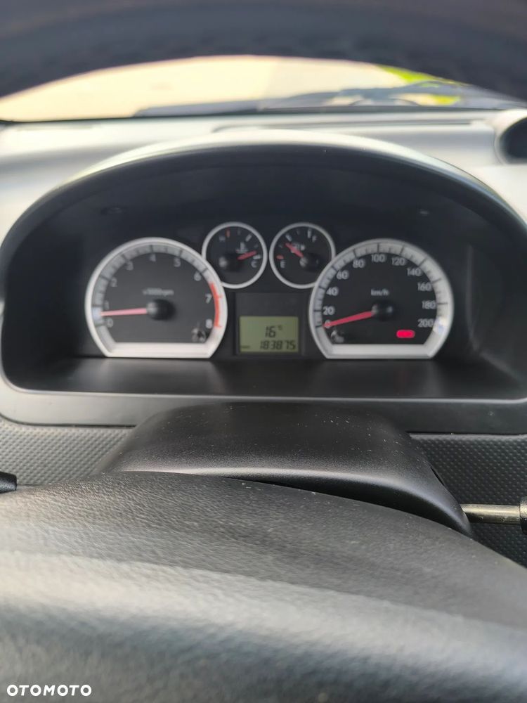 Chevrolet Aveo 1.4 16V Base - 15