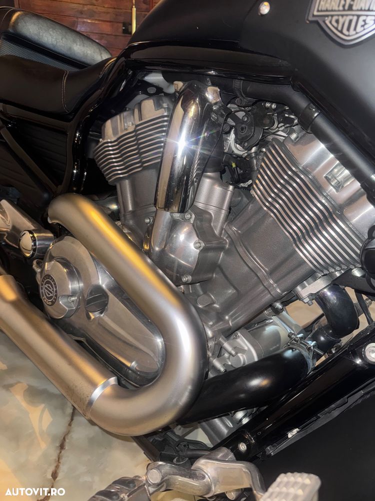 Harley-Davidson V-Rod Muscle - 11
