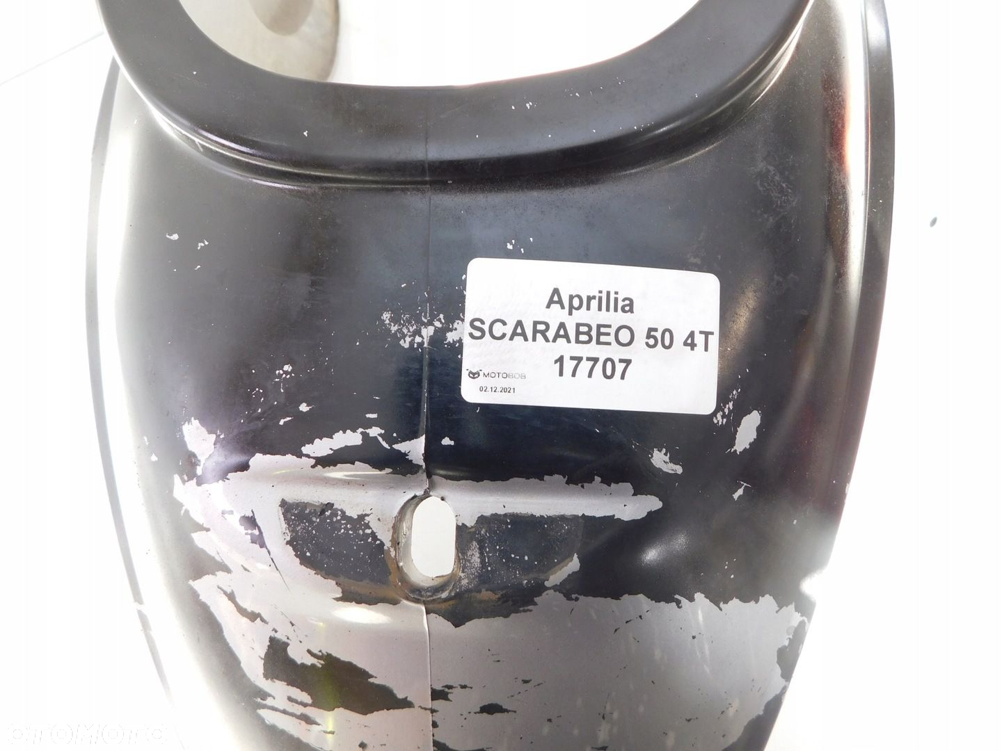 APRILIA SCARABEO 50 4T BŁOTNIK TYLNY TYŁ M1 - 4