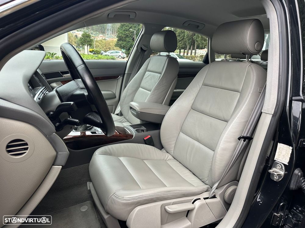 Audi A6 2.0 TDI Exclusive - 5