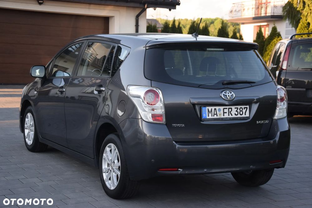 Toyota Verso - 10