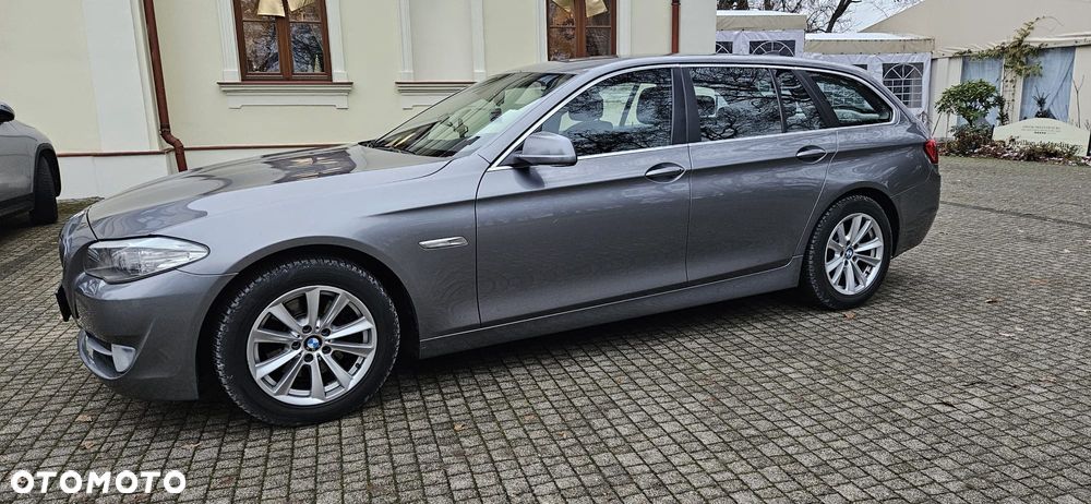 BMW Seria 5 520d xDrive Luxury Line - 3