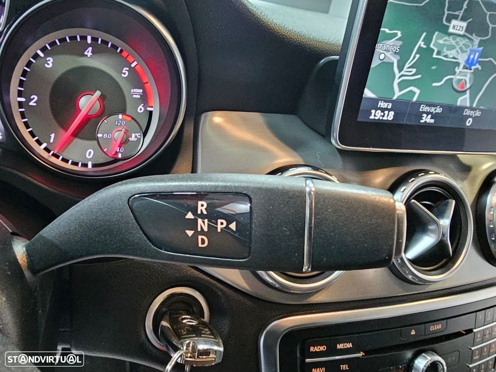 Mercedes-Benz GLA 200 - 19