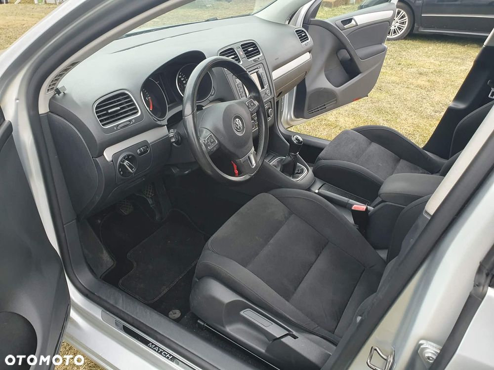 Volkswagen Golf 2.0 TDI DPF Highline - 9