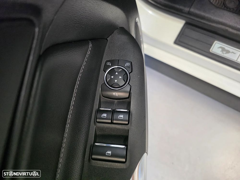 Ford Mustang 2.3i EcoBoost - 16