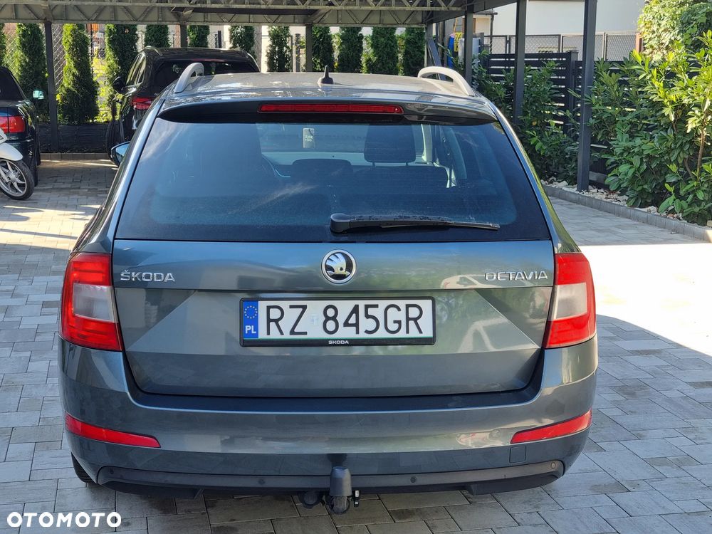 Skoda Octavia 1.4 TSI Ambition DSG - 4