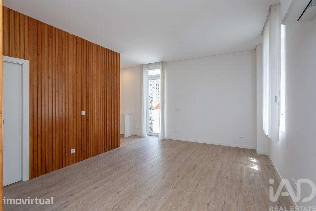 Apartamento T2 em Campolide - Grande imagem: 5/29