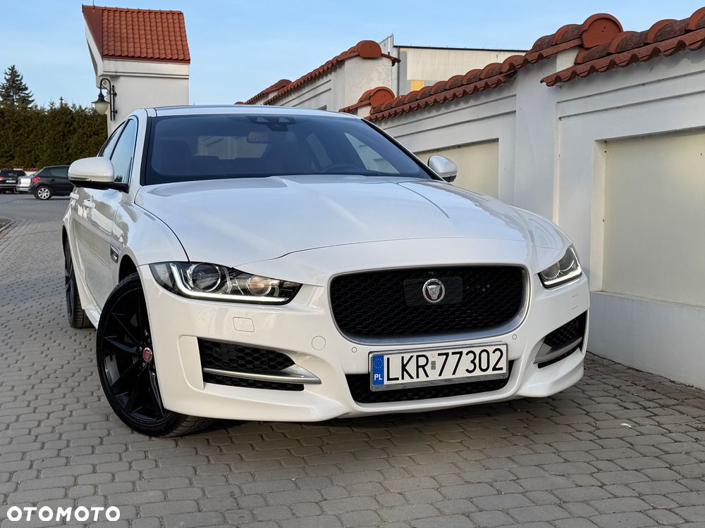 Jaguar XE - 9