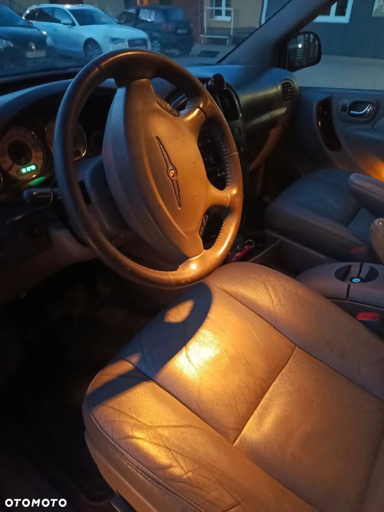 Chrysler Town & Country 3.8 - 5
