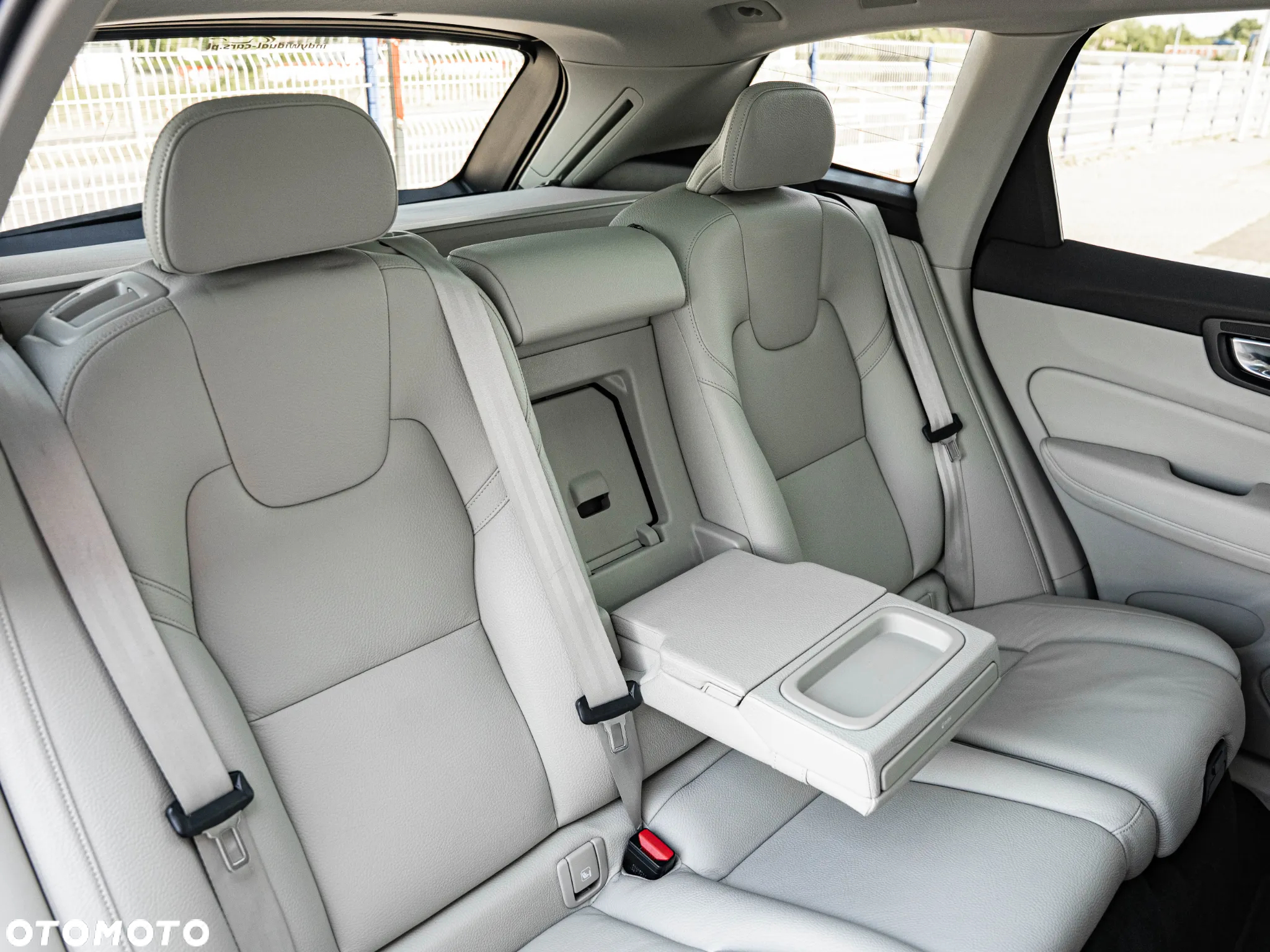 Volvo XC 60 T6 AWD Plug-In Hybrid Inscription - 27