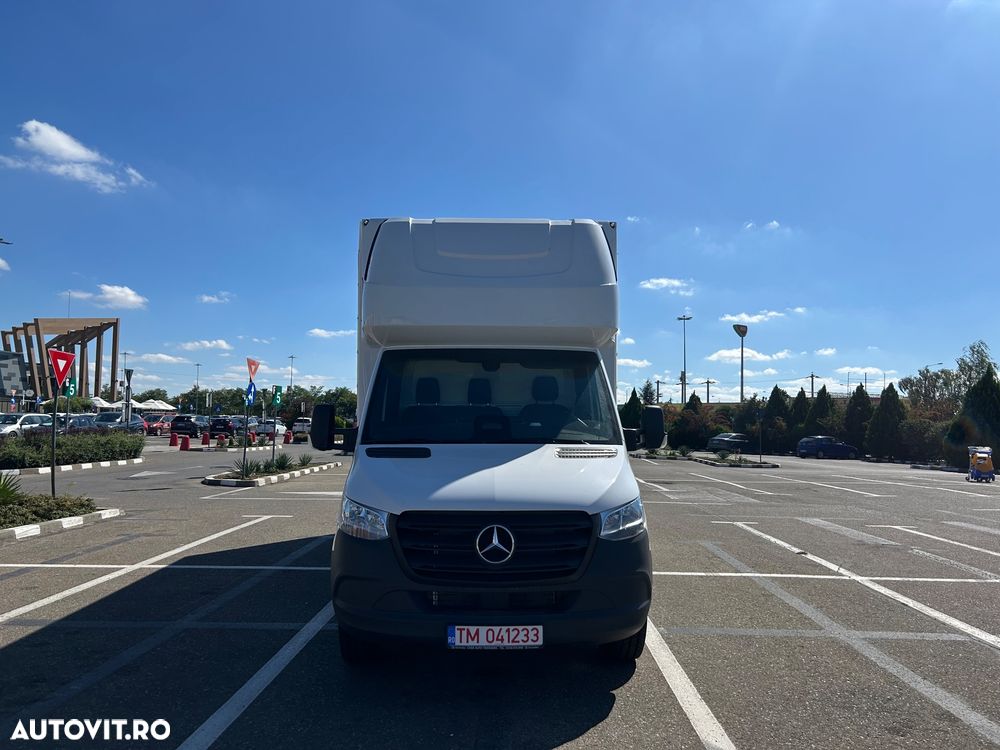 Mercedes-Benz Sprinter - 2