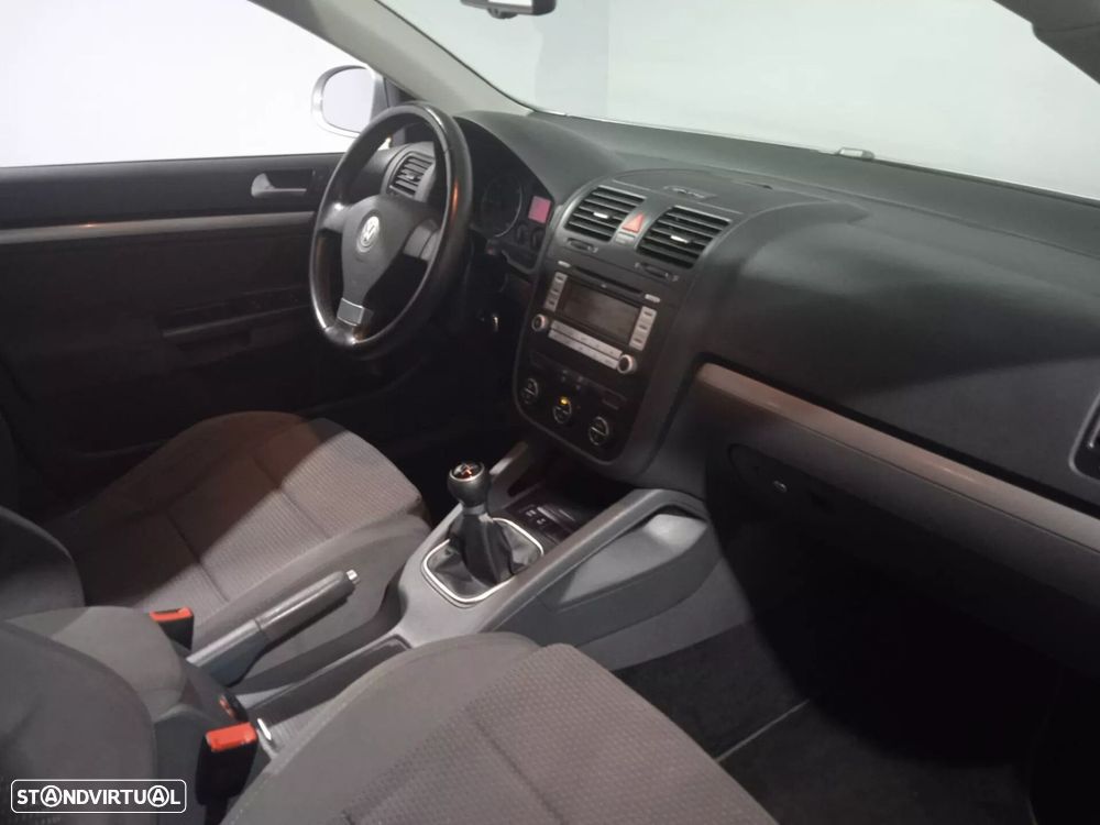 VW Golf Variant - 18