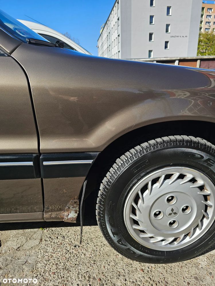 Mitsubishi Galant - 9
