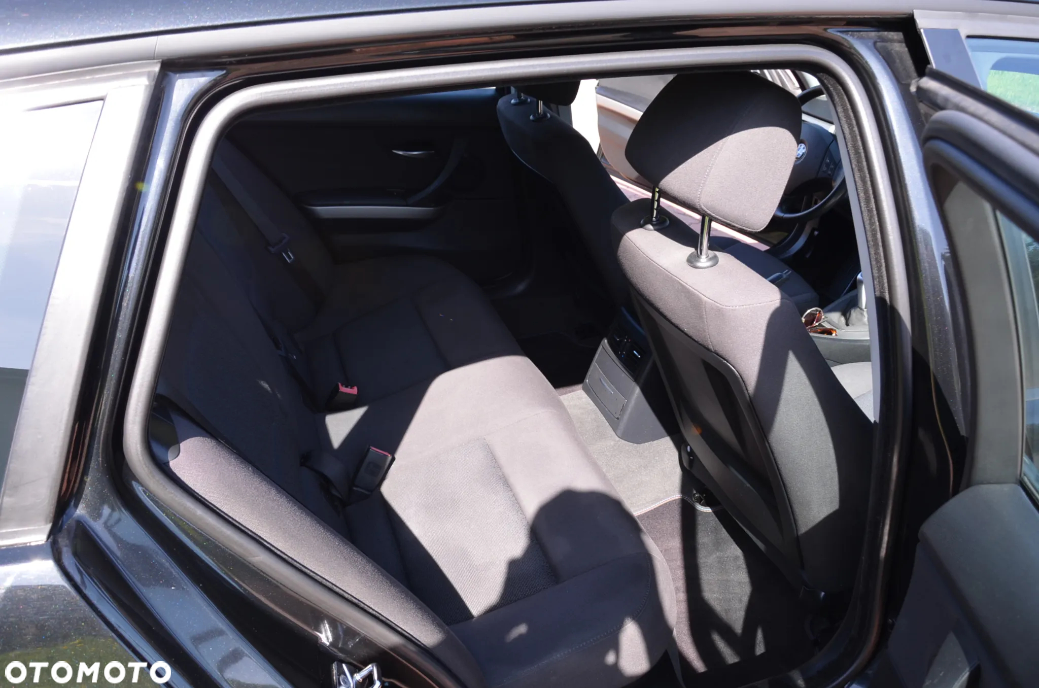 BMW Seria 3 320d - 23