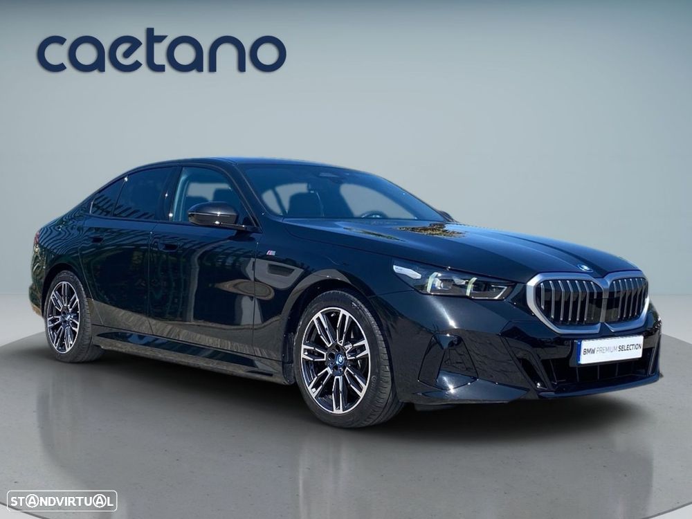 BMW 530 e Pack Desportivo M - 28