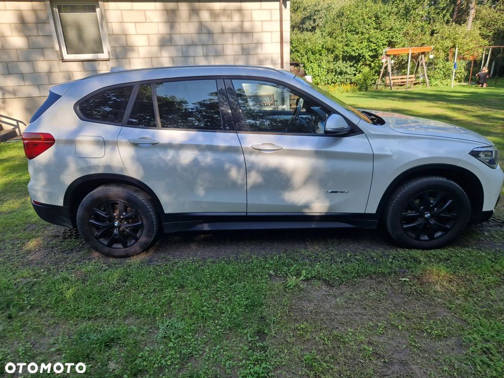 BMW X1 sDrive16d - 26