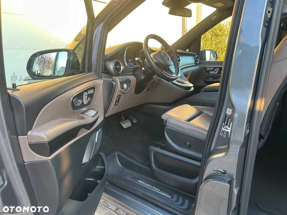 Mercedes-Benz Klasa V 300 d lang 4Matic 9G-TRONIC Exclusive Edition - 15