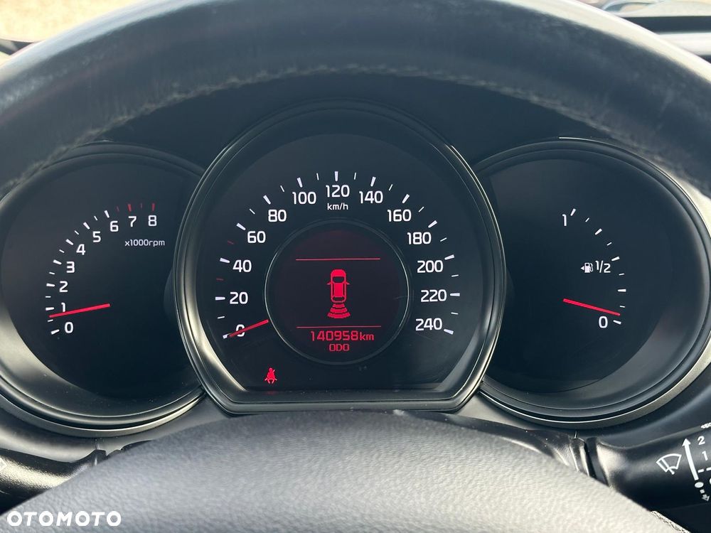 Kia Ceed - 16