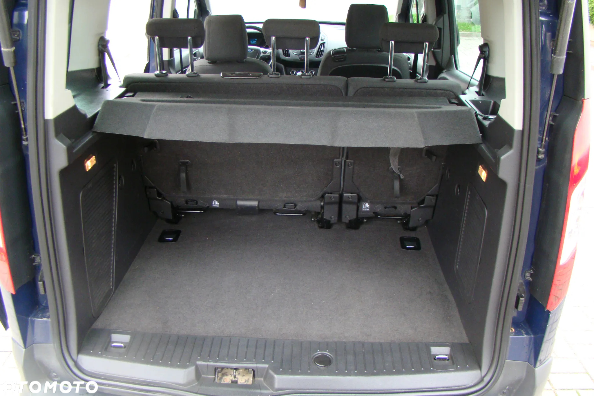 Ford Tourneo Connect - 15