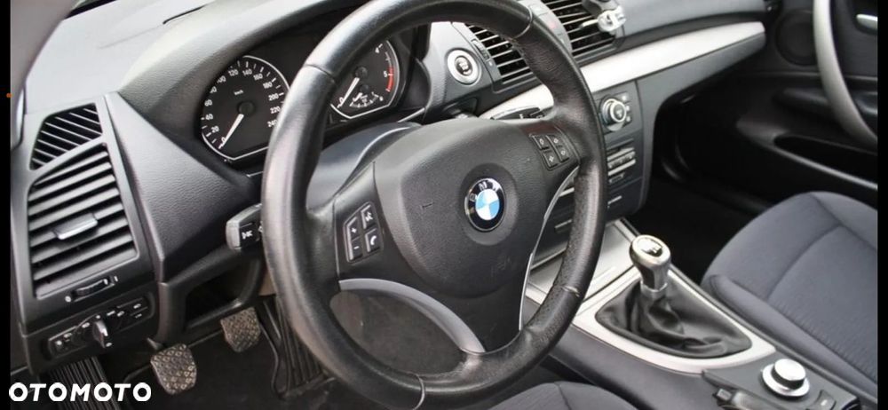 BMW Seria 1 118d DPF Edition Sport - 17