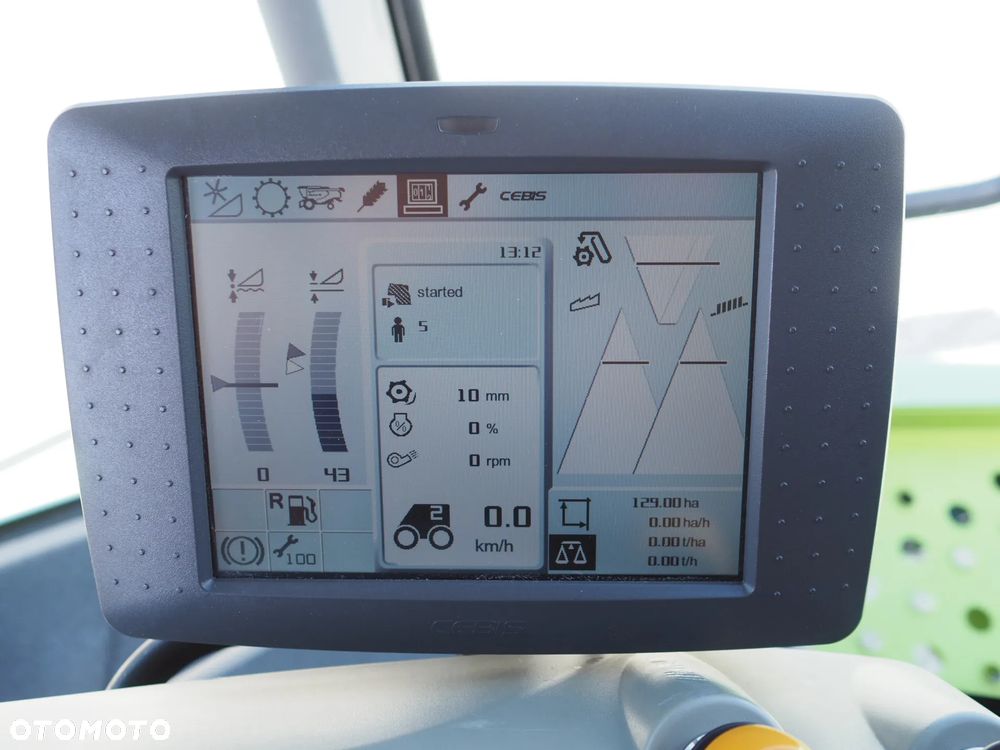Claas Lexion 660 + V750 - 8
