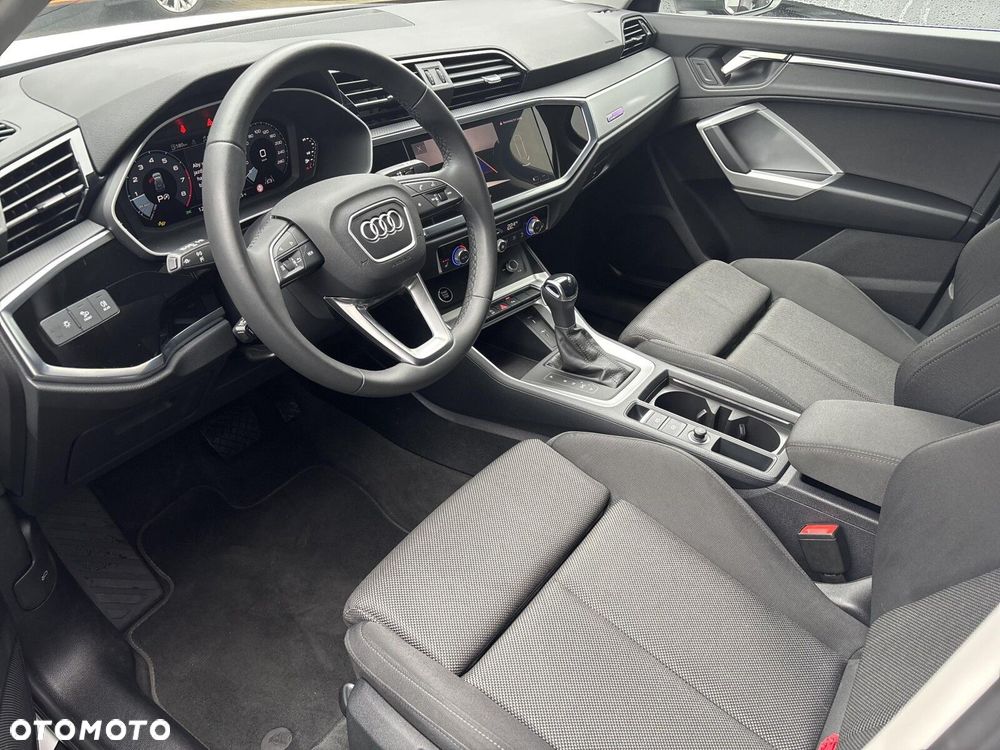 Audi Q3 - 16
