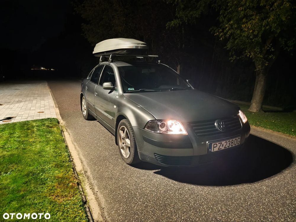 Volkswagen Passat 1.8T Comfortline - 18