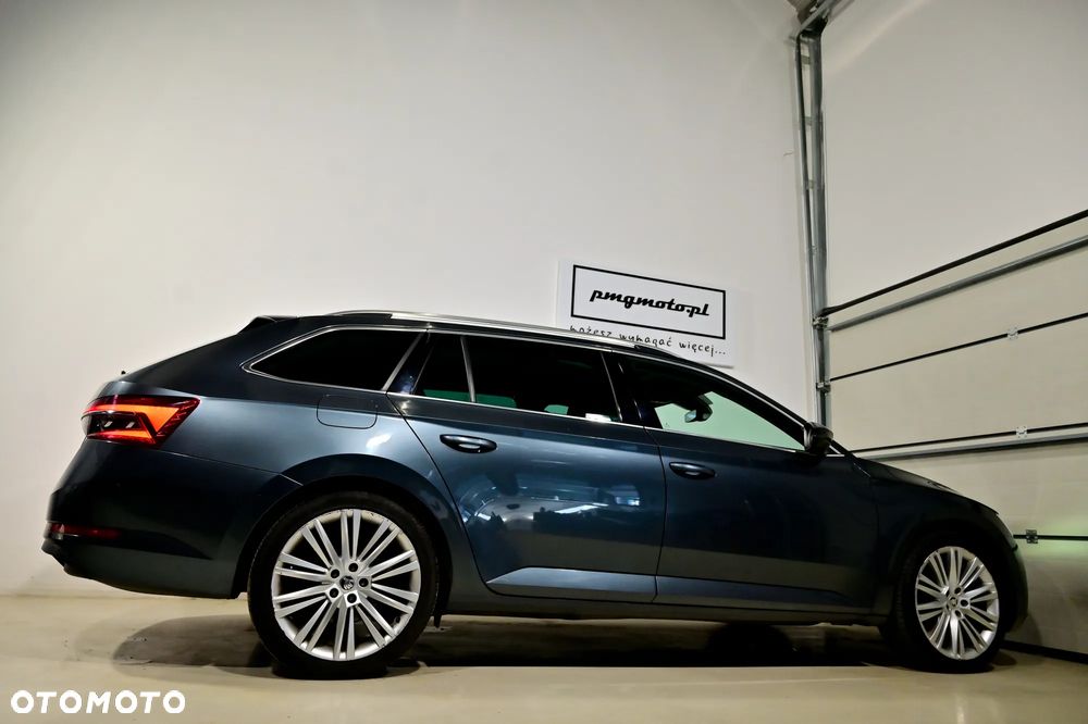 Skoda Superb 2.0 TDI SCR Ambition DSG - 32