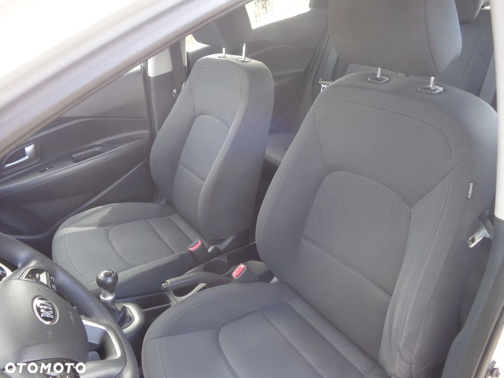 Kia Rio 1.2 Business Line - 16