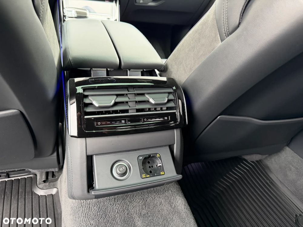 Audi S8 - 23
