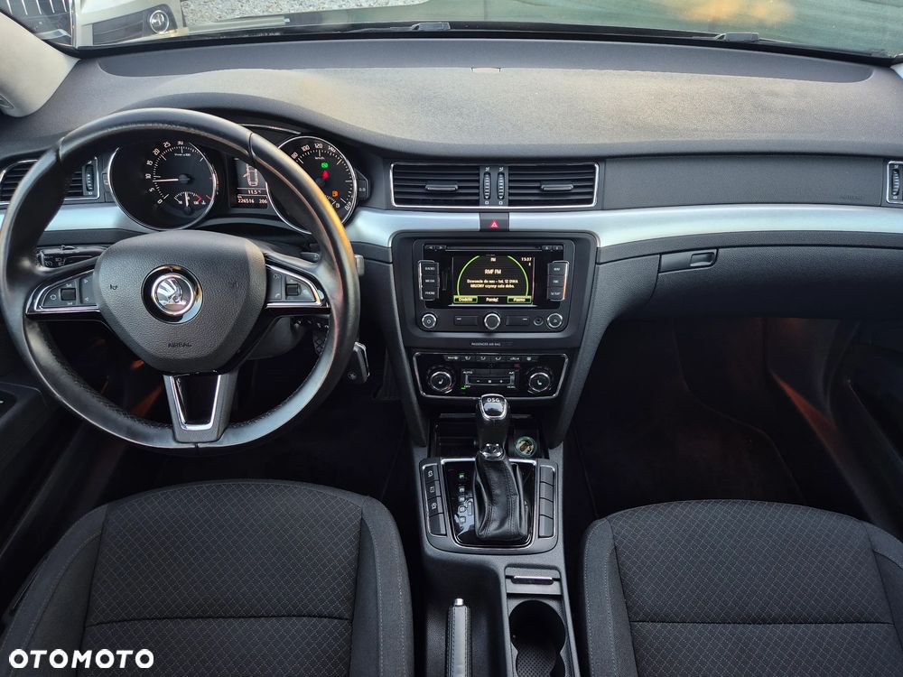 Skoda Superb 2.0 TDI DSG Elegance - 24