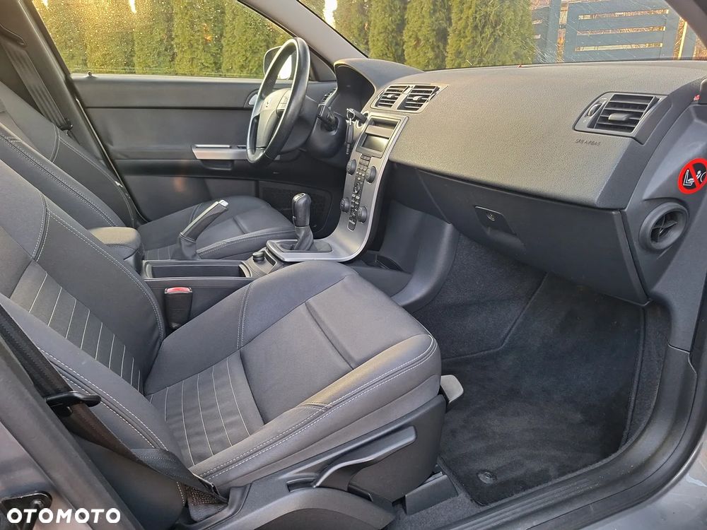 Volvo S40 1.8 Momentum - 19